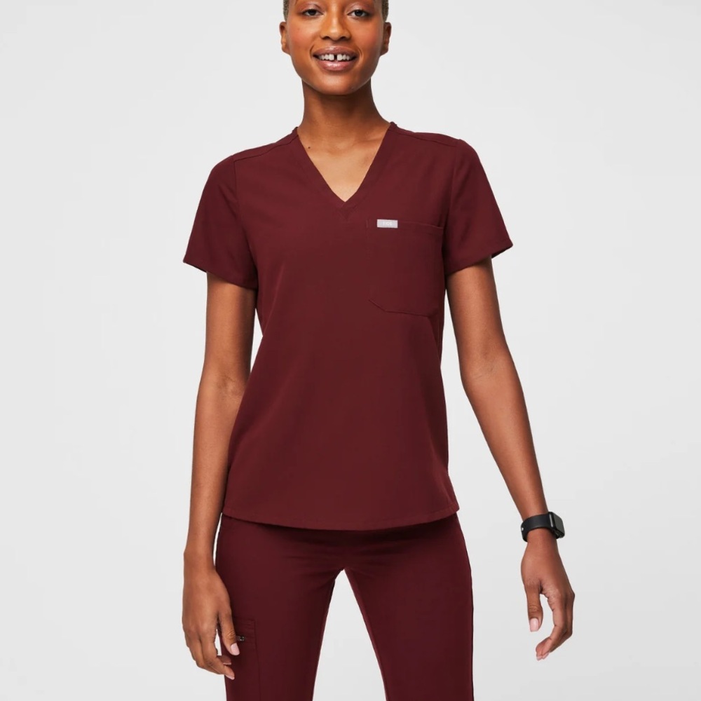 Burgundy/ Maroon figs scrubs set